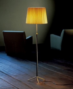 Santa & Cole: Jaume Sans Pie de Salon Floor Lamp