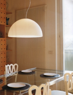 Vico Magistretti: Oluc Sonora Glass Suspension Lamp, White