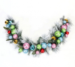 Beautiful 50's Snowy Christmas Ball Garland