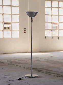 Santa & Cole: Josep Torres Clave Gatcpac Floor Lamp
