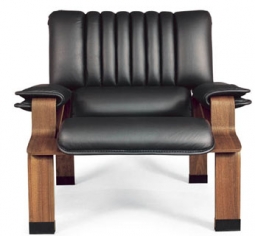 Joe Colombo: Superleggera Lounge Chair