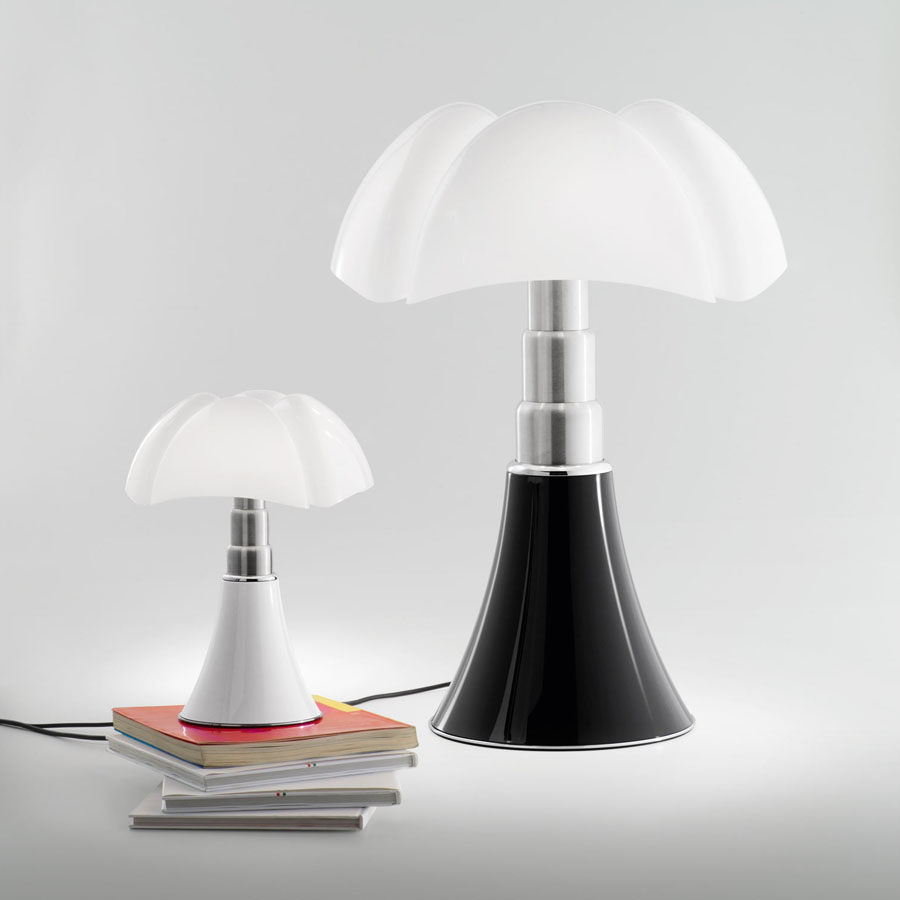 Lampe à poser Mini Pipistrello H35 cm par Gae Aulenti x Martinelli