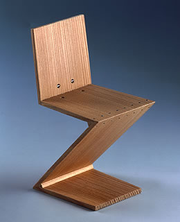 gisteren dood Mannelijkheid Rietveld Miniature Zig Zag Chair 1934 by Vitra Design: NOVA68.com