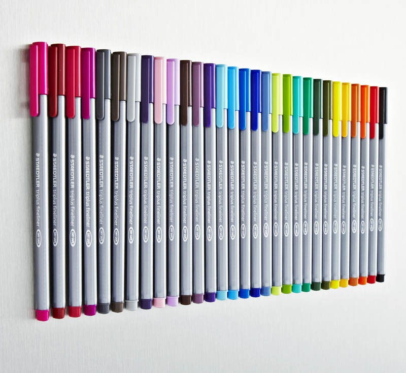 TRIPLUS FINELINER 30-Pack Color Pen Set by Staedtler 